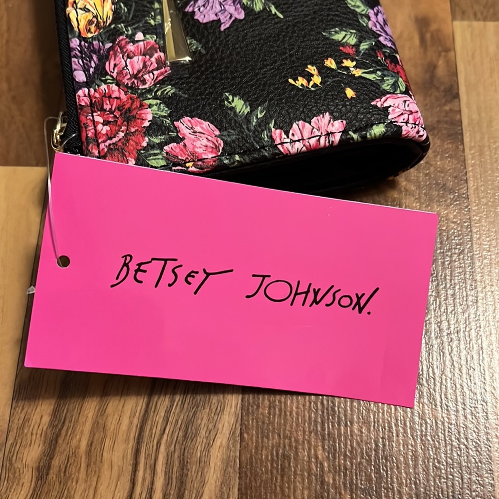 NWT Betsey Johnson Fold Out Card Case - Picture 3 of 9